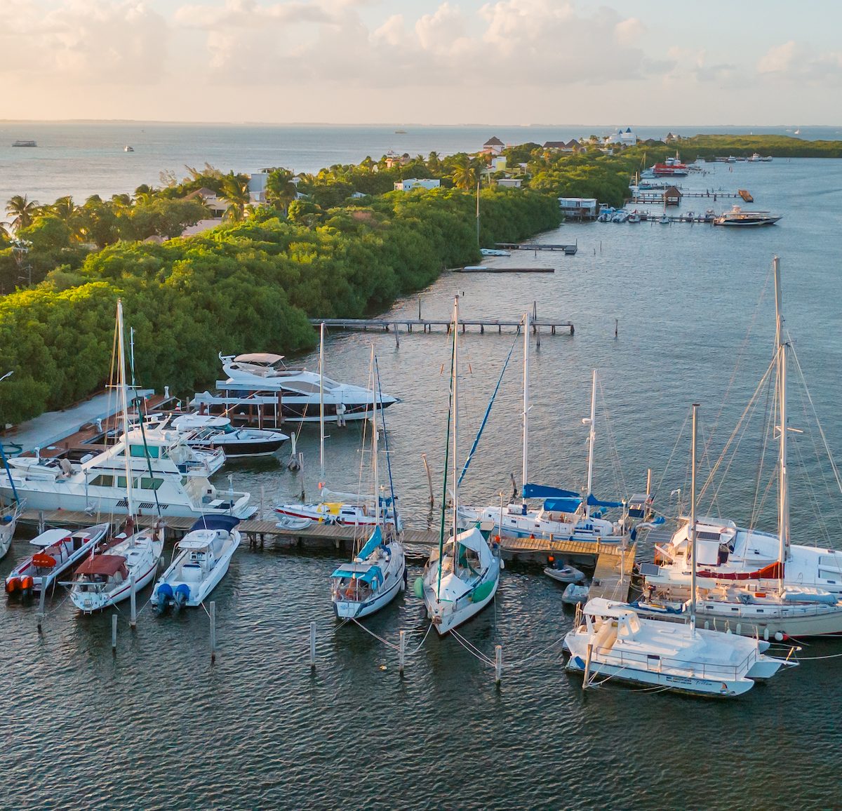 Marina Grupo Isla en la Laguna Macax, Isla Mujeres